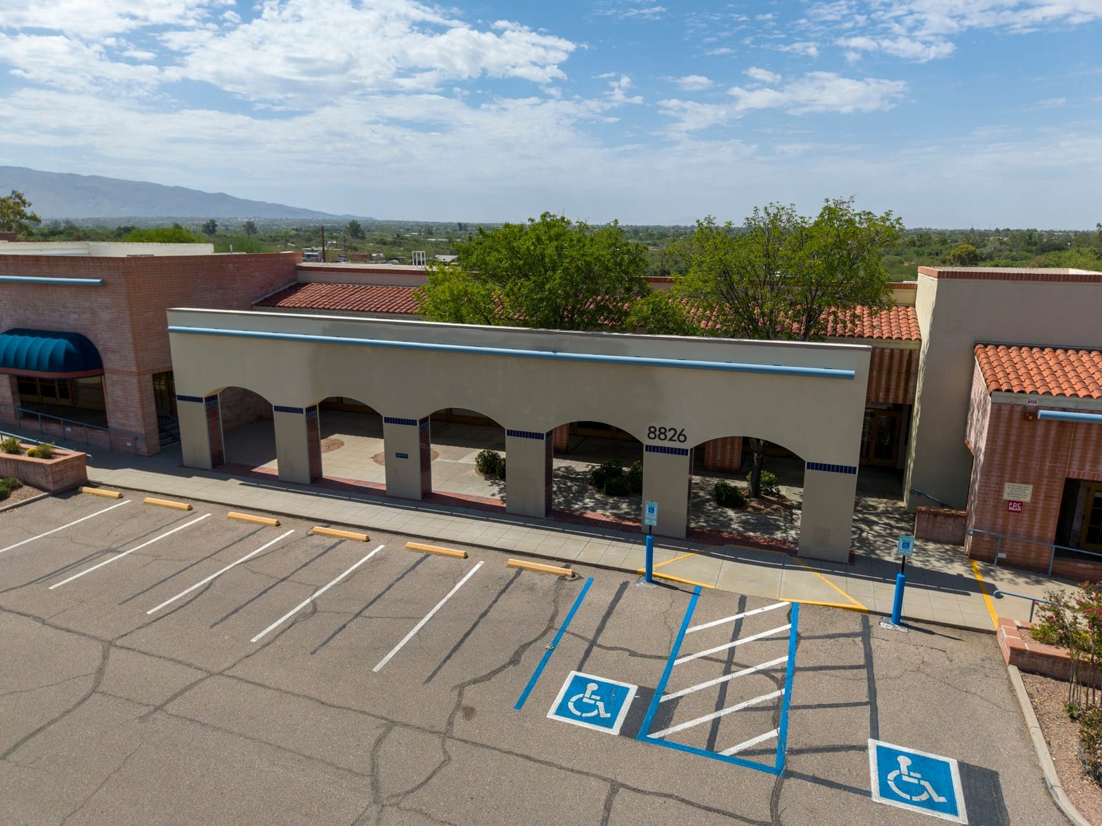 Retail real estate property in Arizona