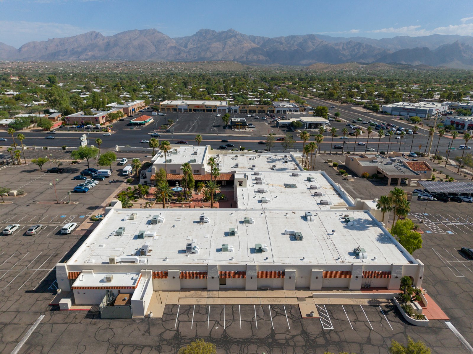 side building picture of Santa Fe Square