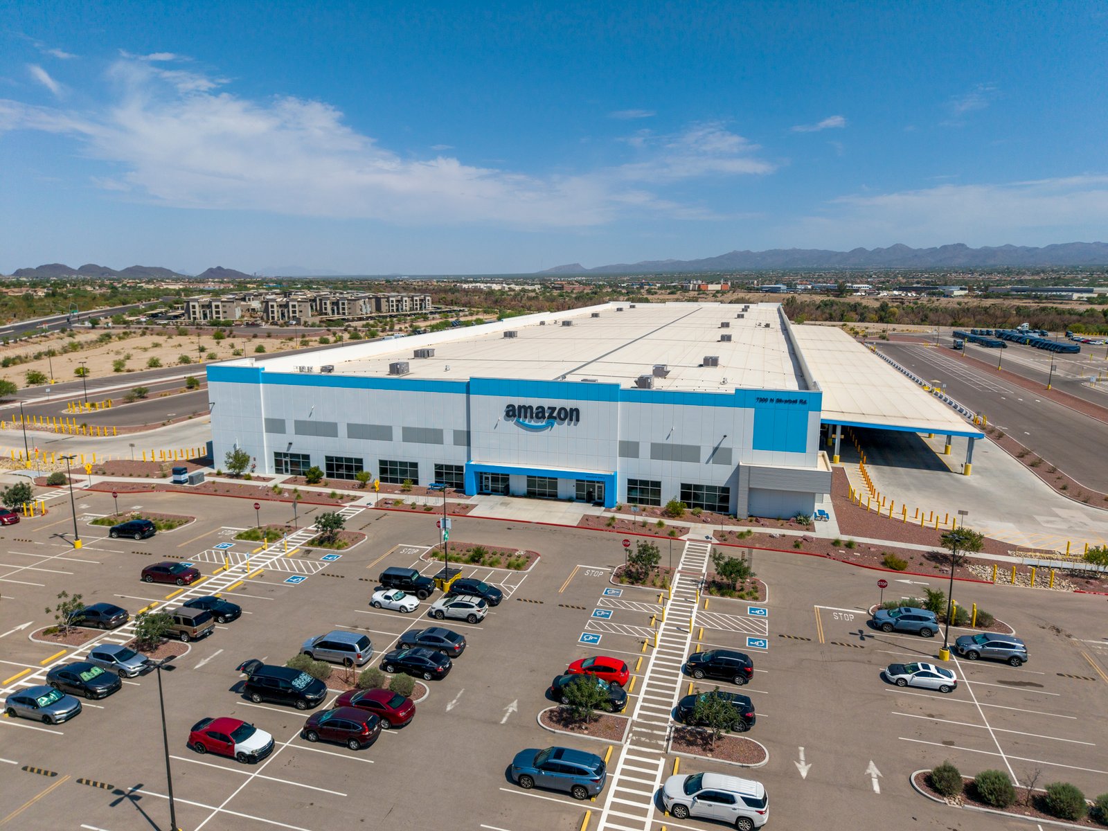 Arizona Amazon warehouse photograph